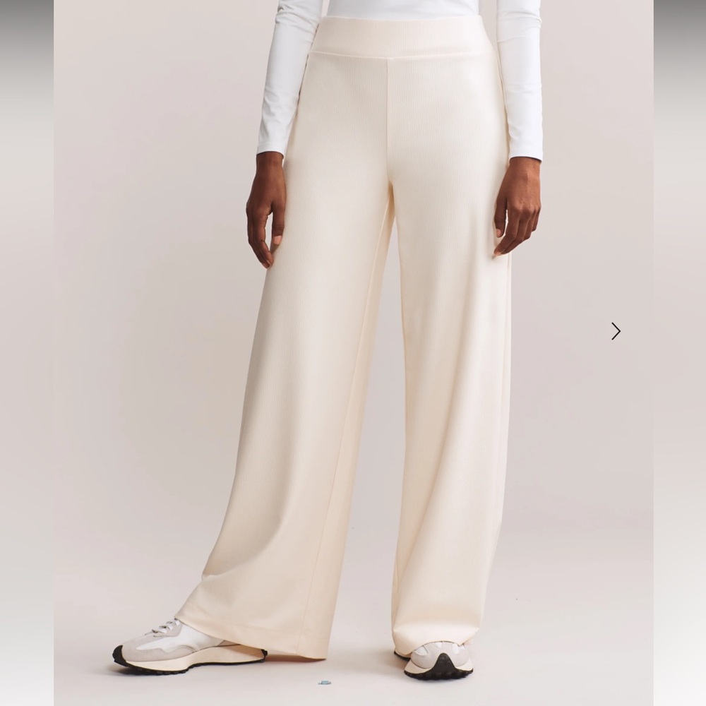 RHONE Tan Women's Leggings - Picture 8 of 11